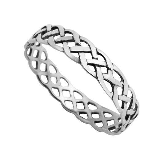 Elegant Celtic Band Ring